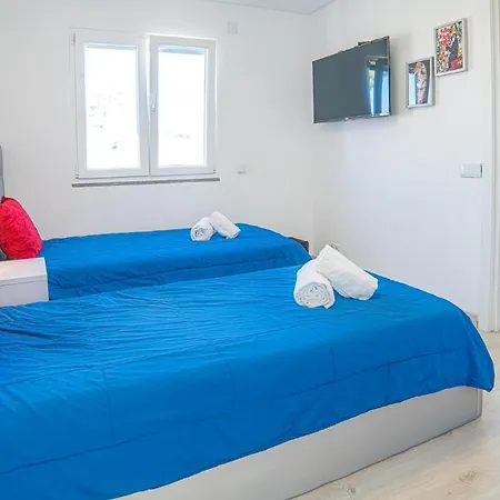 Santi * Aroeira (Setubal)