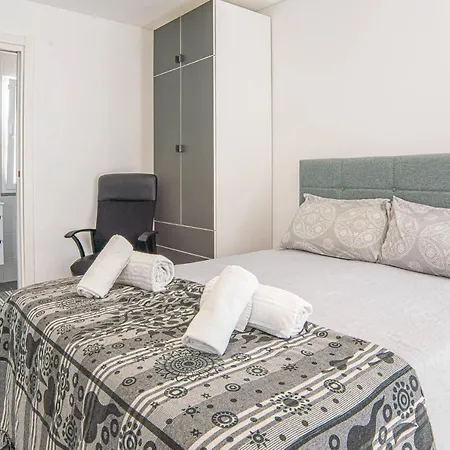 Santi فيلة Aroeira (Setubal)